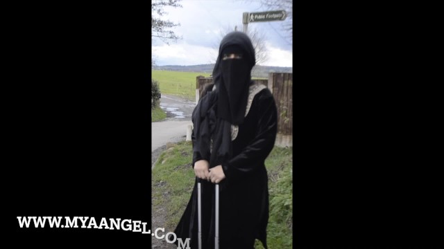 Pakistani Muslim Step Aunty in Hijab Seduces and Fucks Step Nephew in Hot Desi Scene