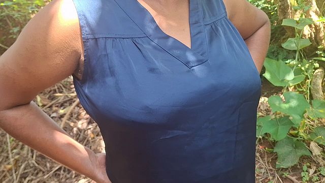Indian Village Bhabhi’s Hottest Outdoor Sex Adventure