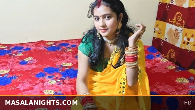 Hot Indian Saree Queen Fucks at Home